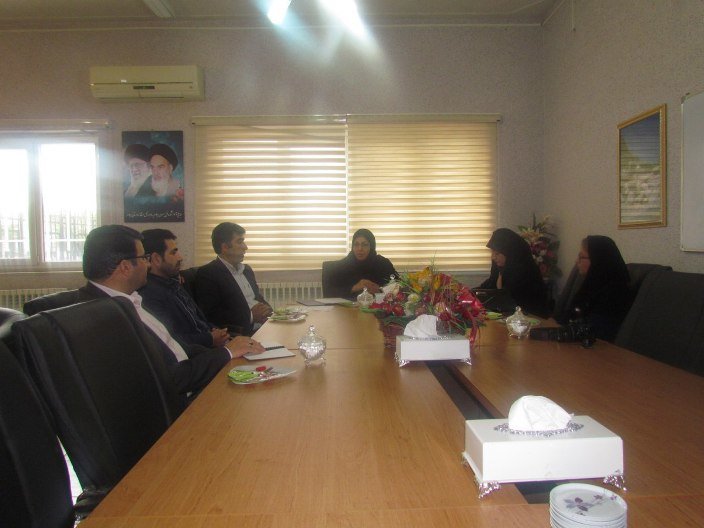 دیدار مدیر کل کتابخانه های عمومی ایلام با مدیرکل استاندارد استان دیدار مدیر کل کتابخانه های عمومی ایلام با مدیرکل استاندارد استان