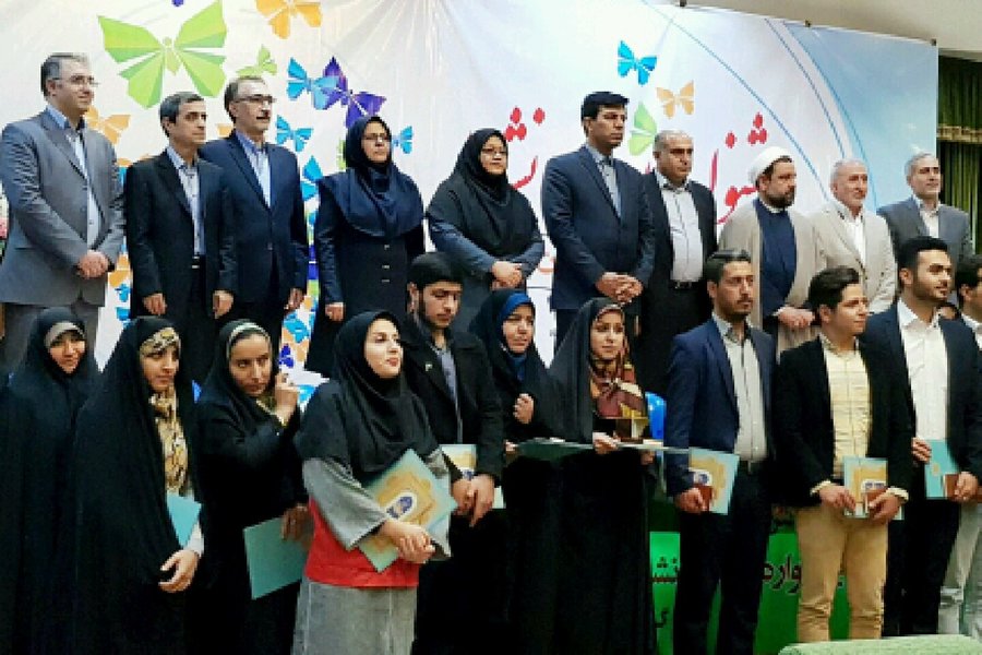 از کارشناس مسئول بودجه اداره کل کتابخانه های عمومی استان کرمانشاه به عنوان جوان برتر تقدیر شد