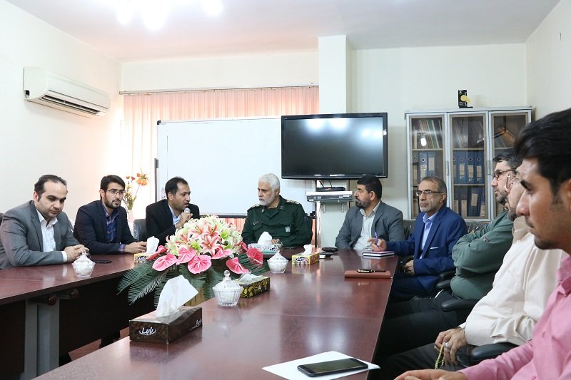 اداره کل کتابخانه‌های عمومی خوزستان میزبان نشست روز مقاومت، ایثار و پیروزی شد