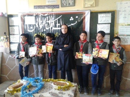 مدرسه بهمنش در البرز میزبان نشست کتاب خوان شد