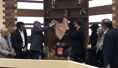 «گزیده غزلیات مولوی به زبان هندی» رونمایی شد «گزیده غزلیات مولوی به زبان هندی» رونمایی شد