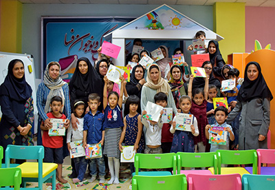 مراسم روز جهانی کودک در کتابخانه عمومی دکتر احمد بهشتی فسا برگزار شد