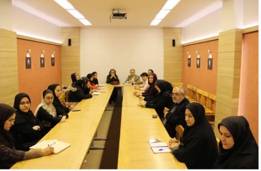 برگزاری نشست «اهمیت رمان و داستان»  در اندیشگاه  کتابخانه ملی فارس