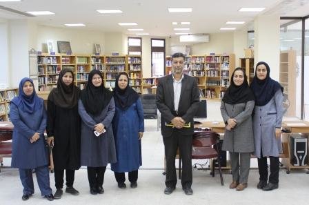 جلسه انجمن کتابخانه های عمومی استان قم برگزار شد جلسه انجمن کتابخانه های عمومی استان قم برگزار شد