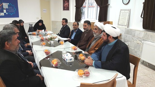 جلسه انجمن کتابخانه های عمومی بخش جعفرآباد قم تشکیل شد جلسه انجمن کتابخانه های عمومی بخش جعفرآباد قم تشکیل شد