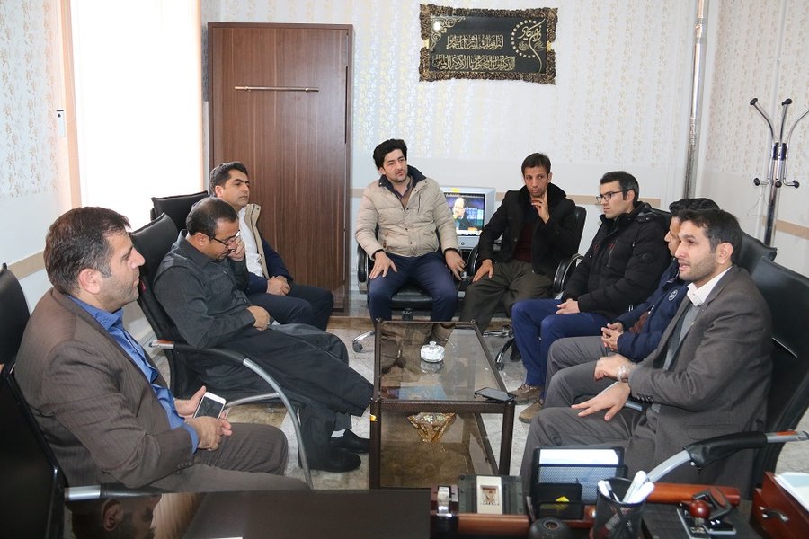 جلسه انجمن کتابخانه های عمومی بخش بلبان آباد دهگلان کردستان برگزار شد جلسه انجمن کتابخانه های عمومی بخش بلبان آباد دهگلان کردستان برگزار شد