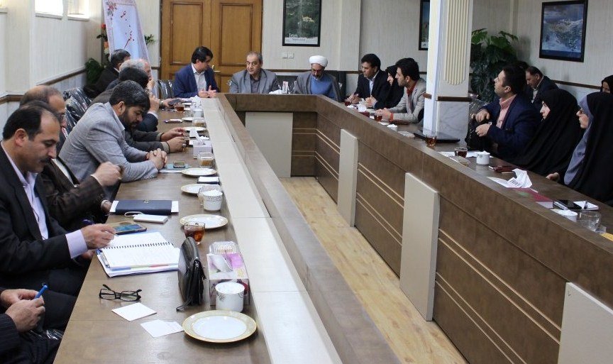 جلسه انجمن کتابخانه های عمومی شهرستان نیشابور خراسان رضوی برگزار شد جلسه انجمن کتابخانه های عمومی شهرستان نیشابور خراسان رضوی برگزار شد