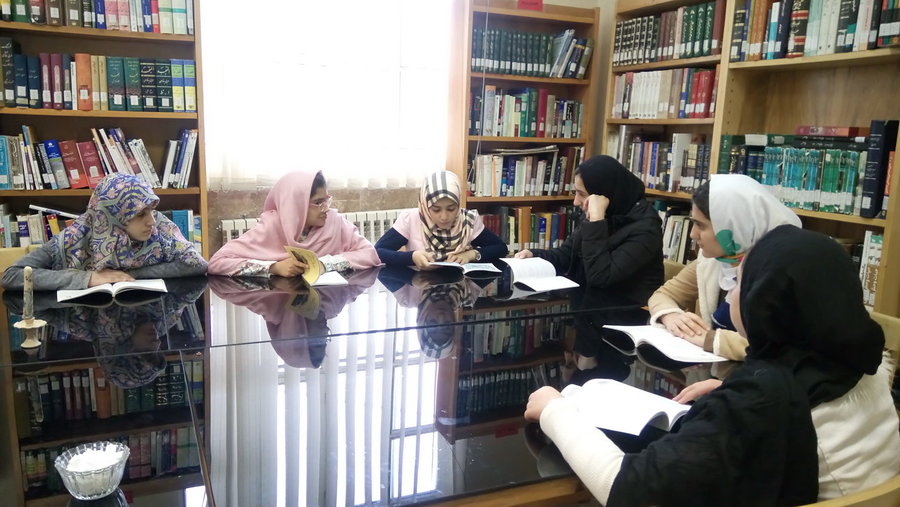 برگزاری برنامه‌های فرهنگی در کتابخانه‌های عمومی استان مرکزی 