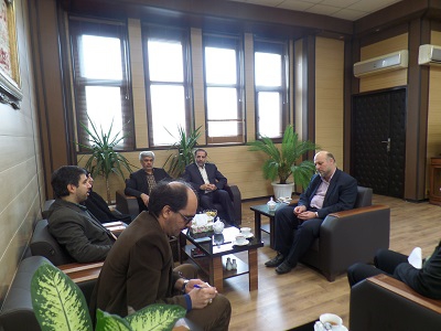 دیدار محمدهادی ناصری با فرماندار ورامین برای تعیین تکلیف کتابخانه فردوس