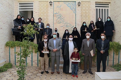 تجلیل  از کتابداران، کتابخوانان و فعالان برگزیده عرصه کتابخوانی استان یزد