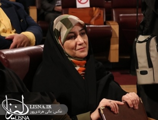 کتابخانه‌های ایرانی در آینه روندهای نوین ایفلا:  روایت جهانی، کنشگری بومی