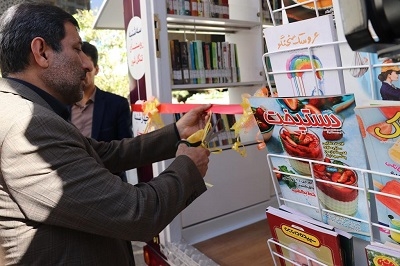 کتابخانه سیار «پیک دانایی 8» مشهد افتتاح شد