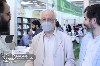 گزارش تصویری سی‌و‌سومین نمایشگاه بین‌المللی کتاب تهران (7)/ حضور مختارپور در نمایشگاه