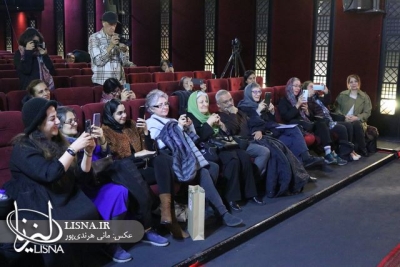 گزارش تصویری همایش «کودکی و ادبیات کودک در عصر فناوریهای نوین دیجیتال» گزارش تصویری همایش «کودکی و ادبیات کودک در عصر فناوریهای نوین دیجیتال»