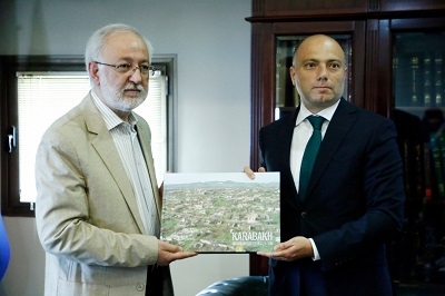 دیدار وزیر فرهنگ جمهوری آذربایجان با رئیس کتابخانه ملی