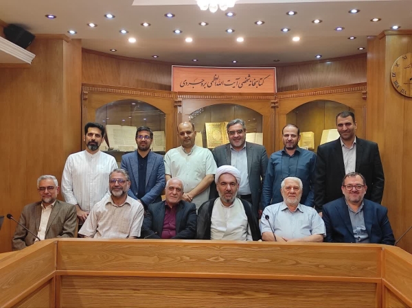 نشست شورای سیاستگذاری مجمع کتابخانه‌های تخصصی استان قم (مکتا) برگزار شد