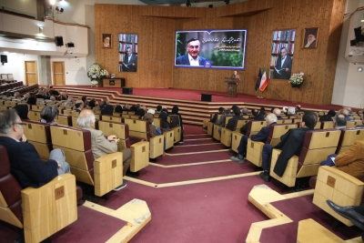 فانی را باید از ستونهای دانش کتابداری نوین در ایران دانست فانی را باید از ستونهای دانش کتابداری نوین در ایران دانست