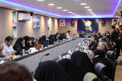 نشست هم‌اندیشی ناشران و نویسندگان جبهه انقلاب اسلامی پیرامون روایت جنگ12روزه برگزار شد