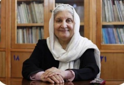 پایان‌نامه‌ای در ستایش نقش نوش‌آفرین انصاری در کتابداری اجتماعی